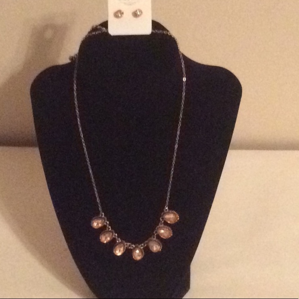 ECLAT PEACH PEACH STONE NECKLACE & EARRING SET NWT